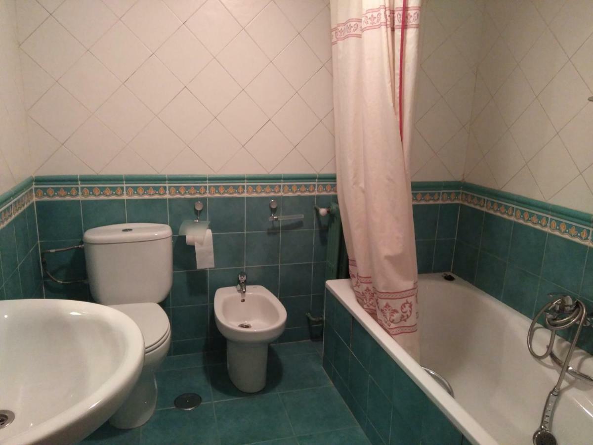 Centro Plaza Guzman Apartment Leon Bagian luar foto